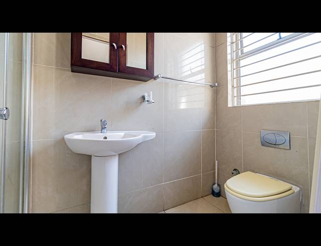 8 BEDROOM FREESTANDING FOR SALE IN WESTDENE